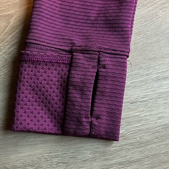 Nike Aeroreact L/S Athletic Turtleneck Pullover, Maroon with Thumb Holes XS - Picture 11 of 14